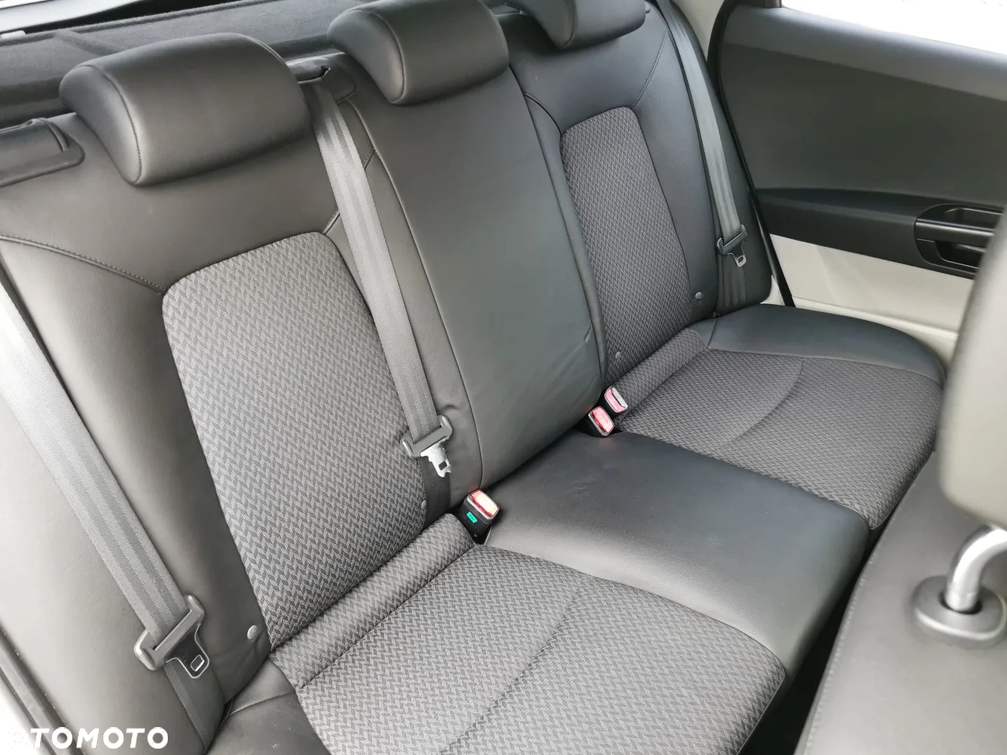 Kia Ceed - 12