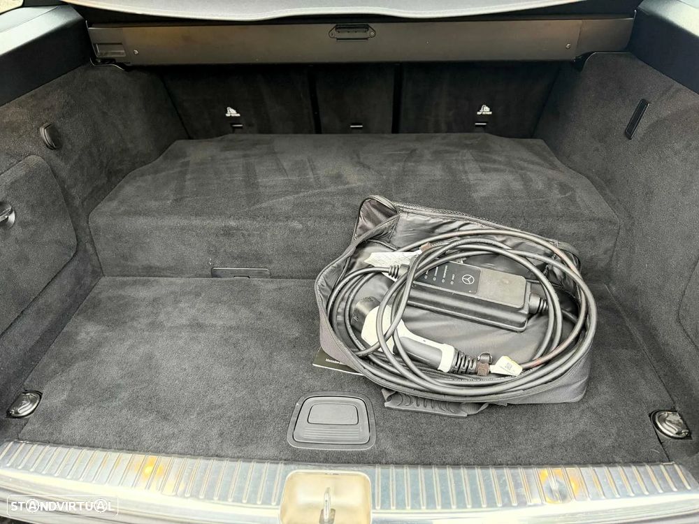 Mercedes-Benz C 300 de T 9G-TRONIC AMG Line - 36