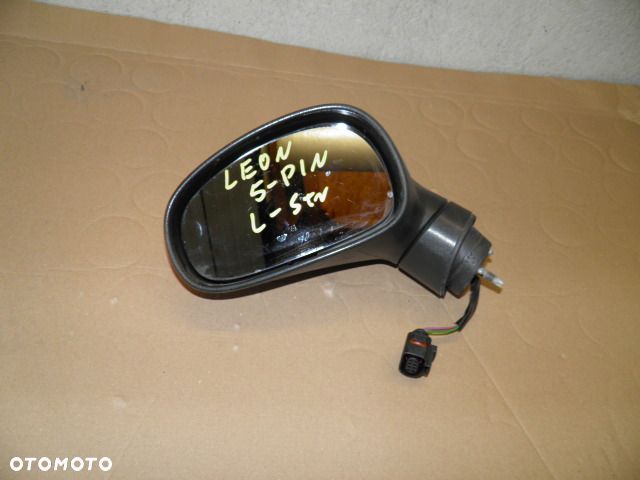 LUSTERKO LEWE SEAT LEON II 5 PIN 2006r 2010r