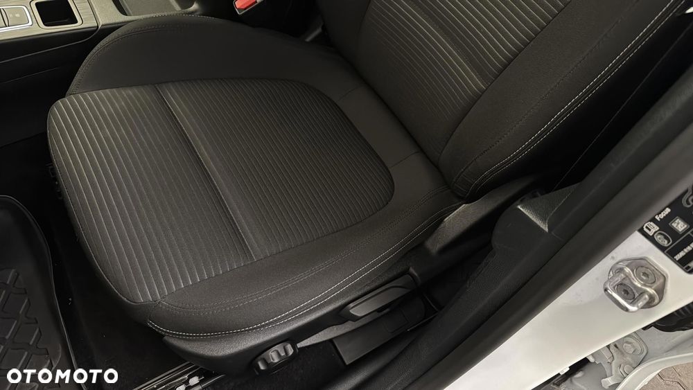 Ford Focus 1.5 EcoBlue Titanium X - 12