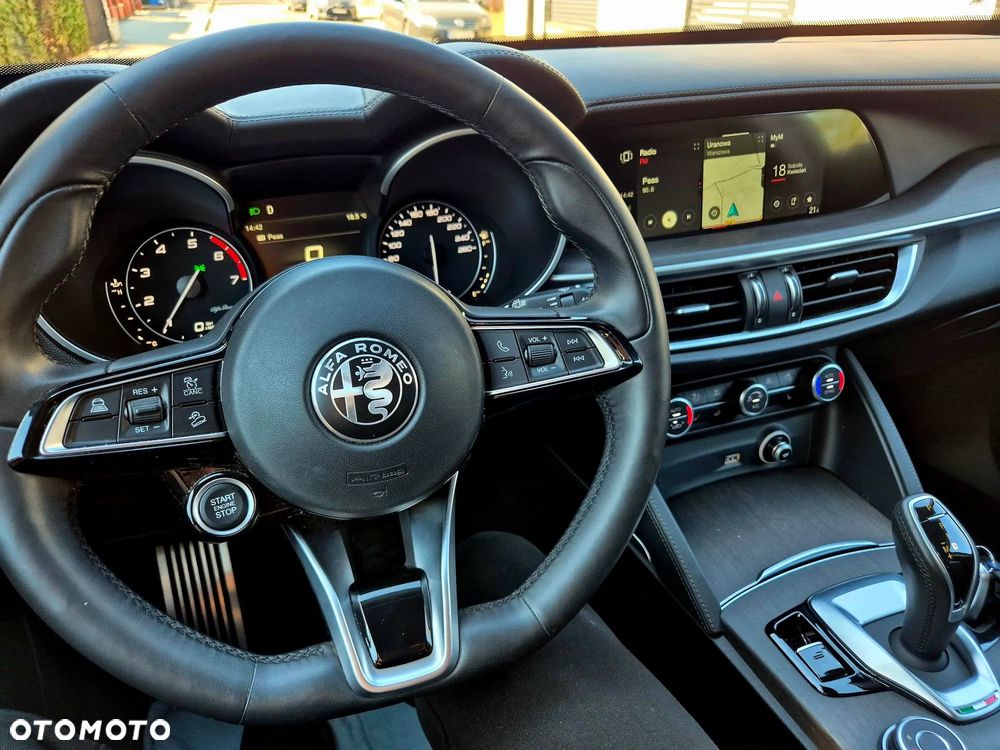 Alfa Romeo Stelvio 2.0 Turbo TI Q4 - 11
