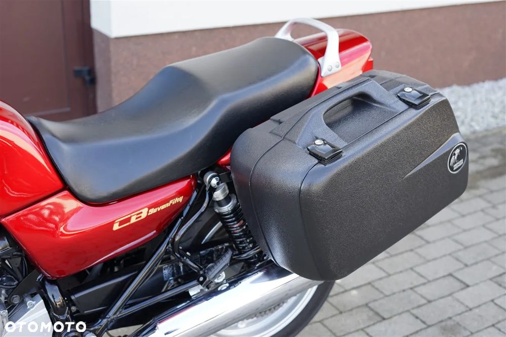 Honda CB - 22