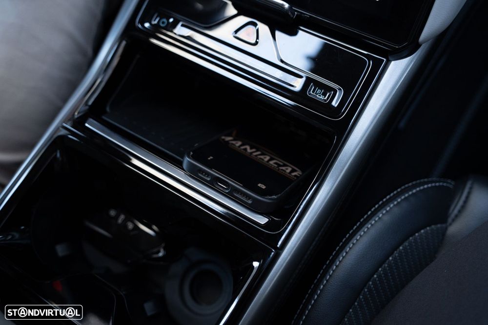 Ford Explorer 77 kWh Premium - 24