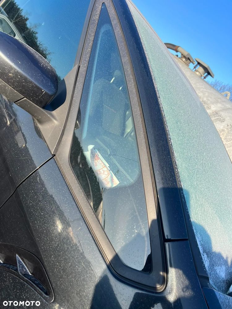 Szyba karoseryjna PRZEDNIA prawa/ Lewa Ford S-MAX 2008r. - 2