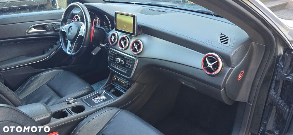 Mercedes-Benz CLA AMG 45 4Matic AMG Sp.sh 7G-DCT AMG Night Edition - 37