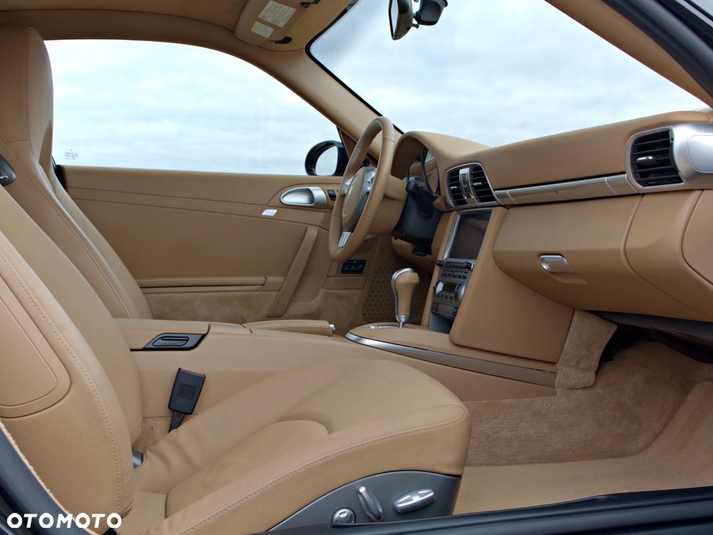 Porsche 911 Carrera 4 S Tiptronic - 19