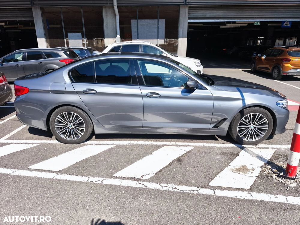 BMW Seria 5 520d AT - 10