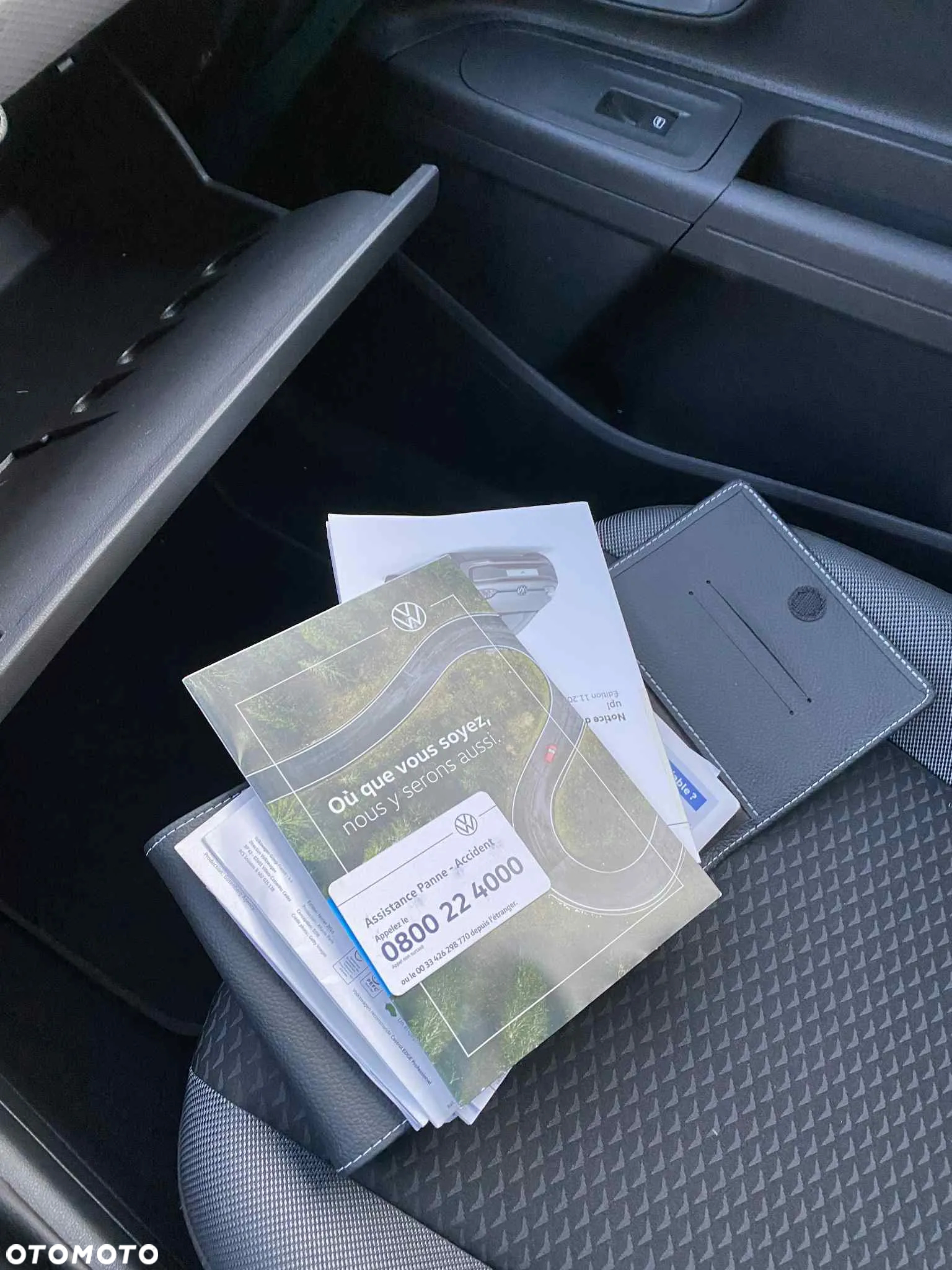 Volkswagen up! Active - 21