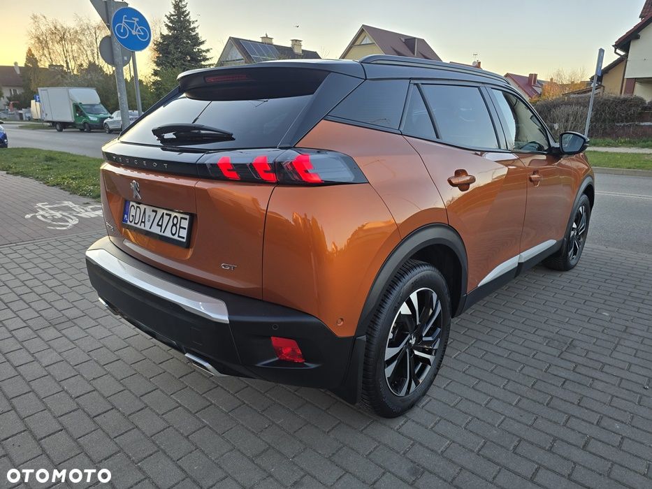 Peugeot 2008 PureTech 130 EAT8 GT - 18