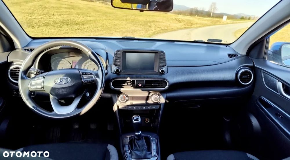 Hyundai Kona - 12