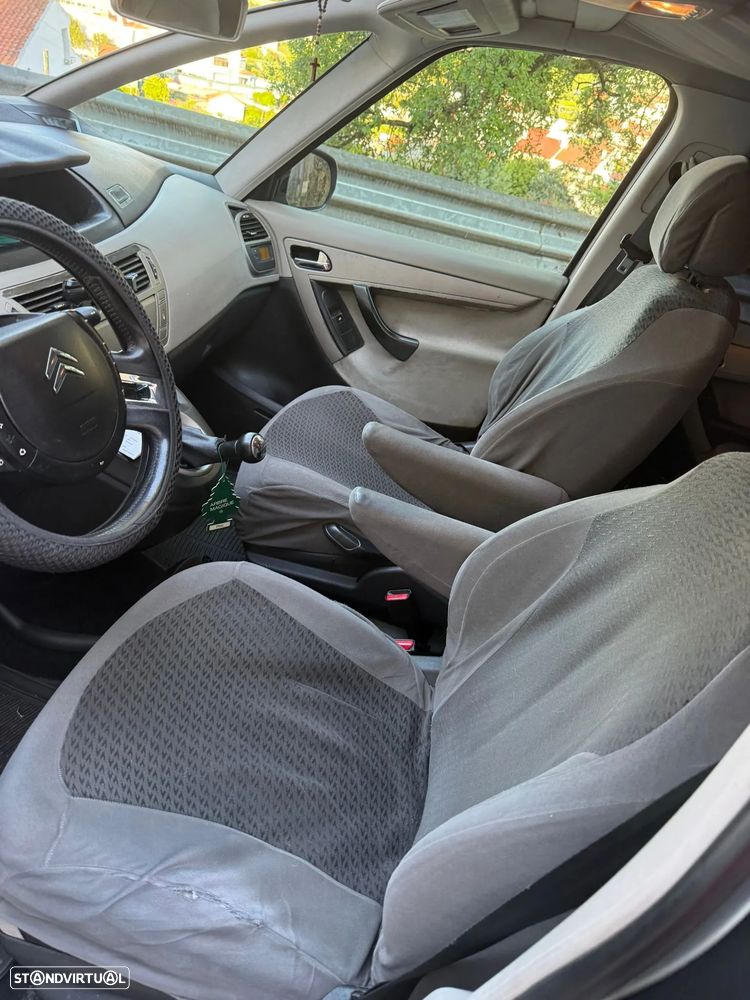 Citroën C4 Grand Picasso - 11