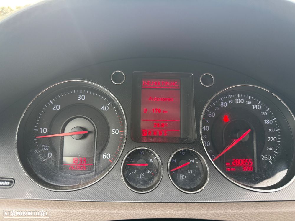 VW Passat Variant 2.0 TDi Edition Con.DSG - 14