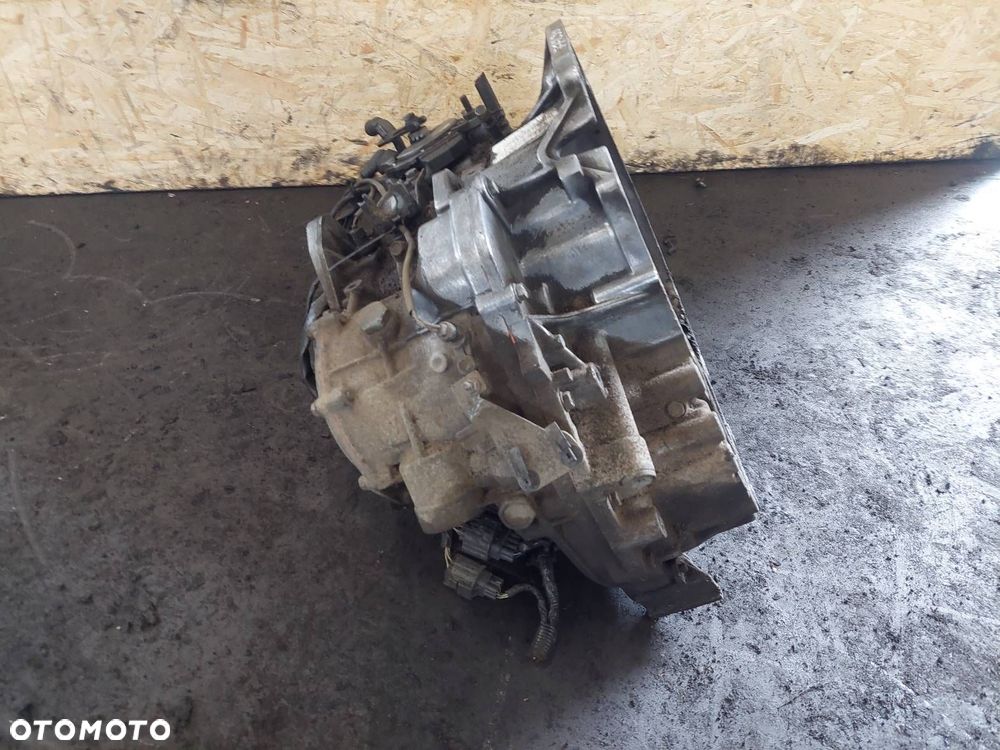 SKRZYNIA BIEGÓW AUTOMATYCZNA USZKODZONA VOLVO S60 I 2.4 20V 55-50SN 9480902 - 6