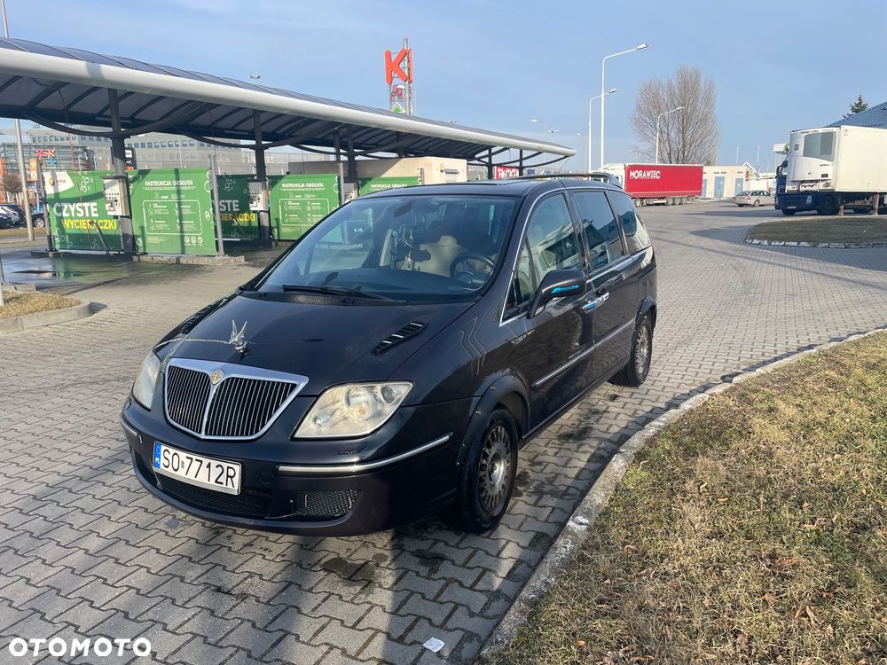 Lancia Phedra 2.0 16V Executive - 1