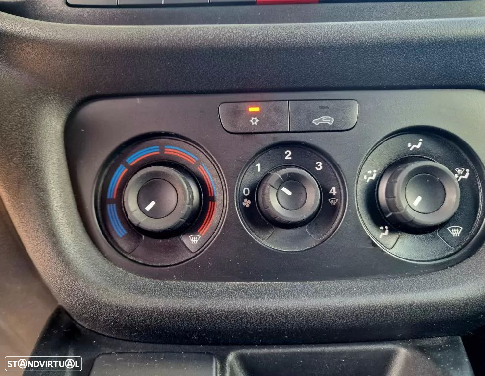 Fiat Doblo Cargo 1.6 Multijet-IVA Dedutível-AC - 19