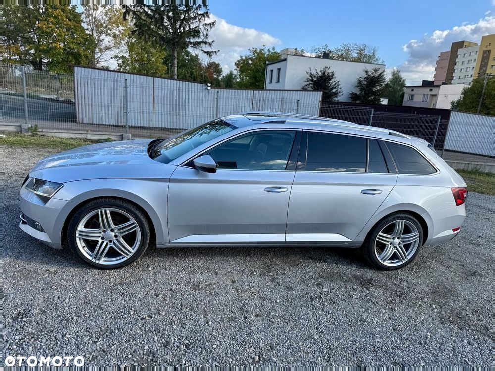 Skoda Superb 2017 photo 3