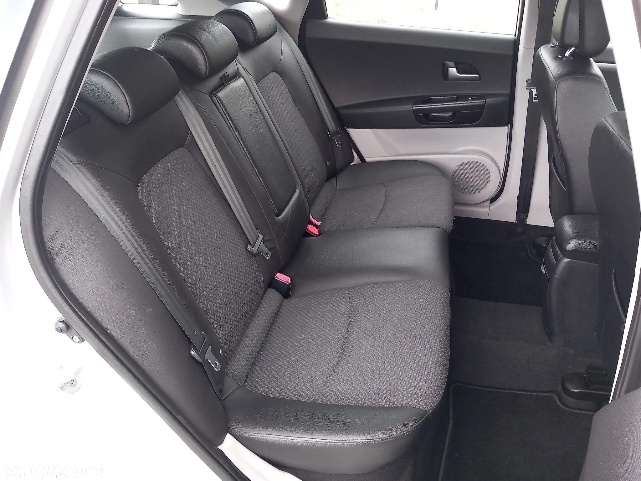 Kia Ceed Cee'd 2.0 Optimum + - 12