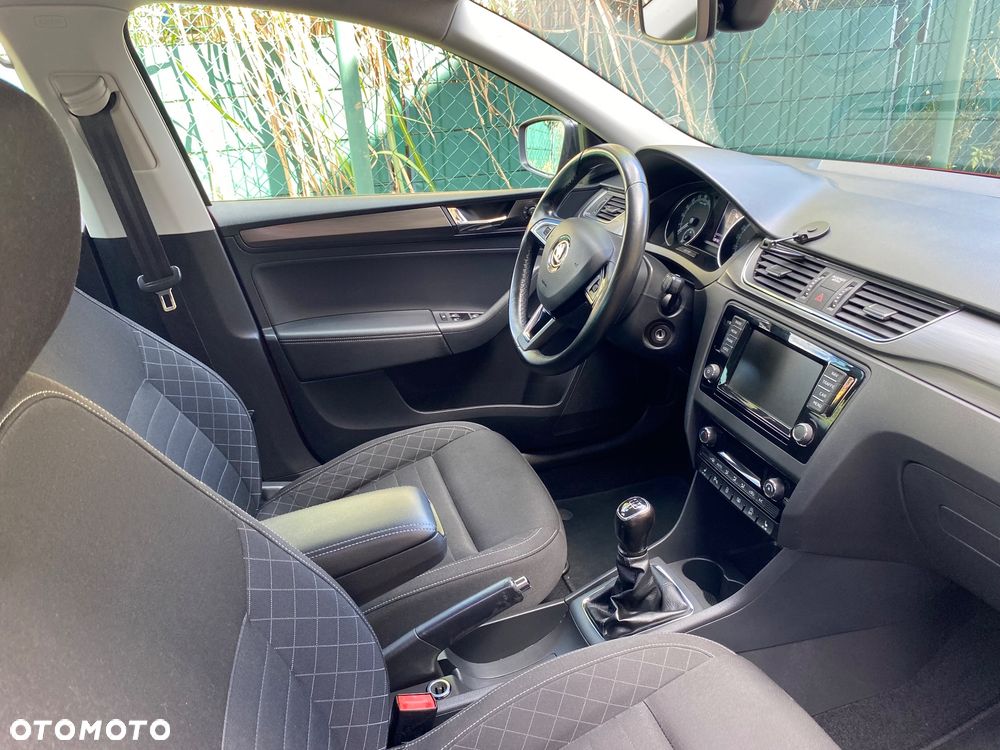 Skoda RAPID 1.6 TDI DPF Ambition - 17
