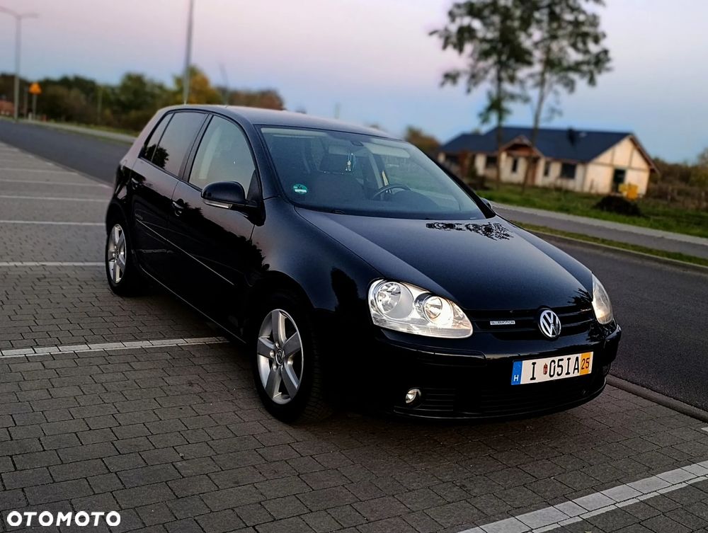 Volkswagen Golf 1.9 TDI DPF United BlueMotion - 4