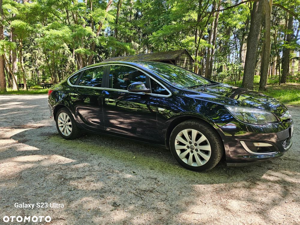 Opel Astra 1.7 CDTI Executive - 6