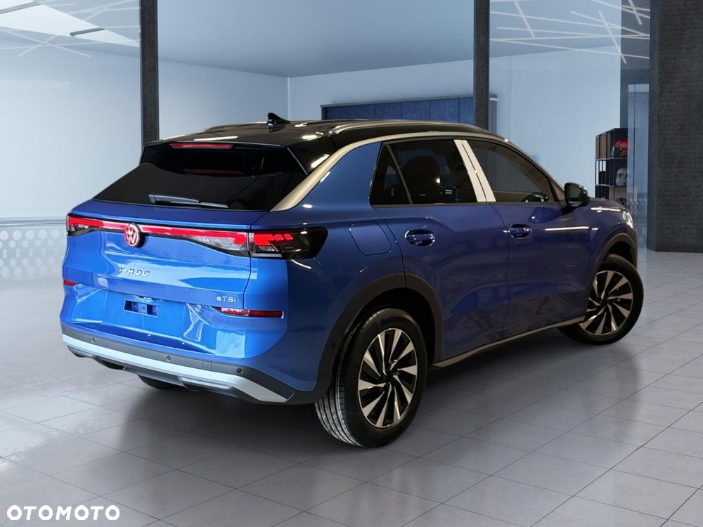 Volkswagen T-Roc - 3