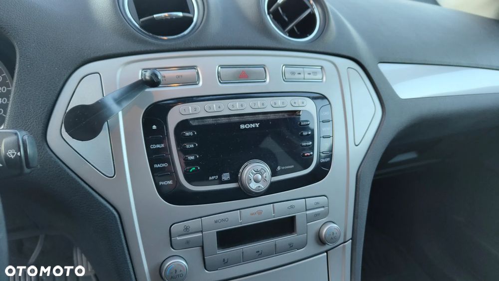 Ford Mondeo 2.0 TDCi Trend - 26