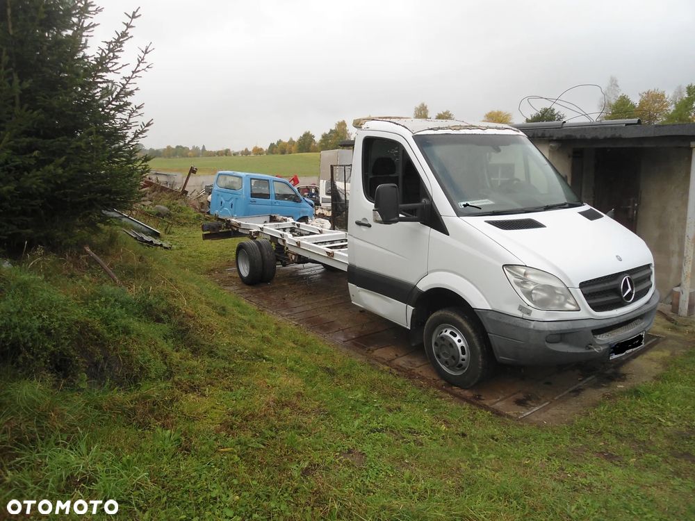Mercedes-Benz Sprinter - 1