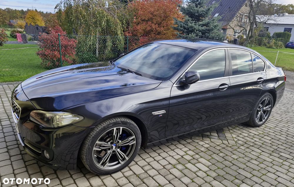 BMW Seria 5 520d xDrive - 1