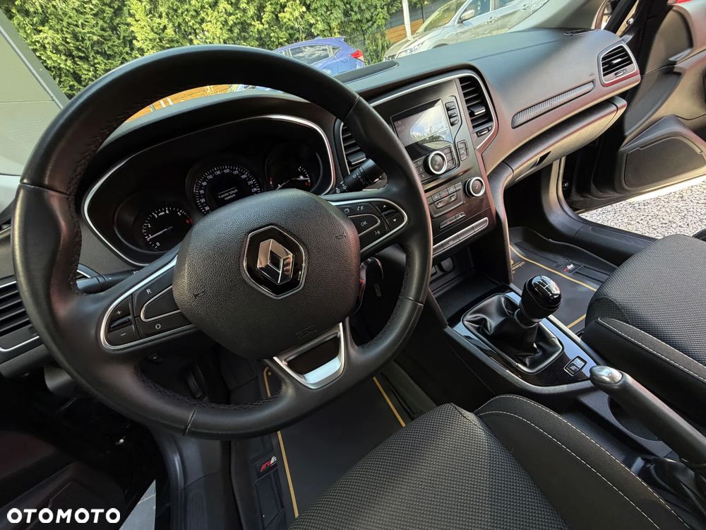 Renault Megane 1.6 SCe Intens - 28