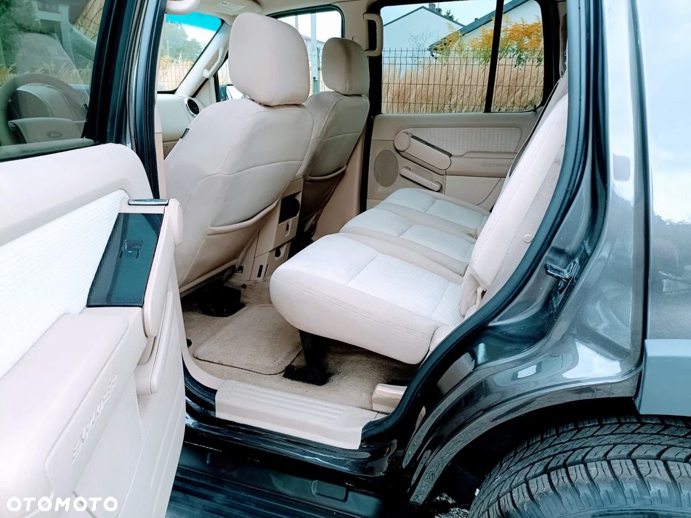 Ford Explorer 4.0 4WD - 5