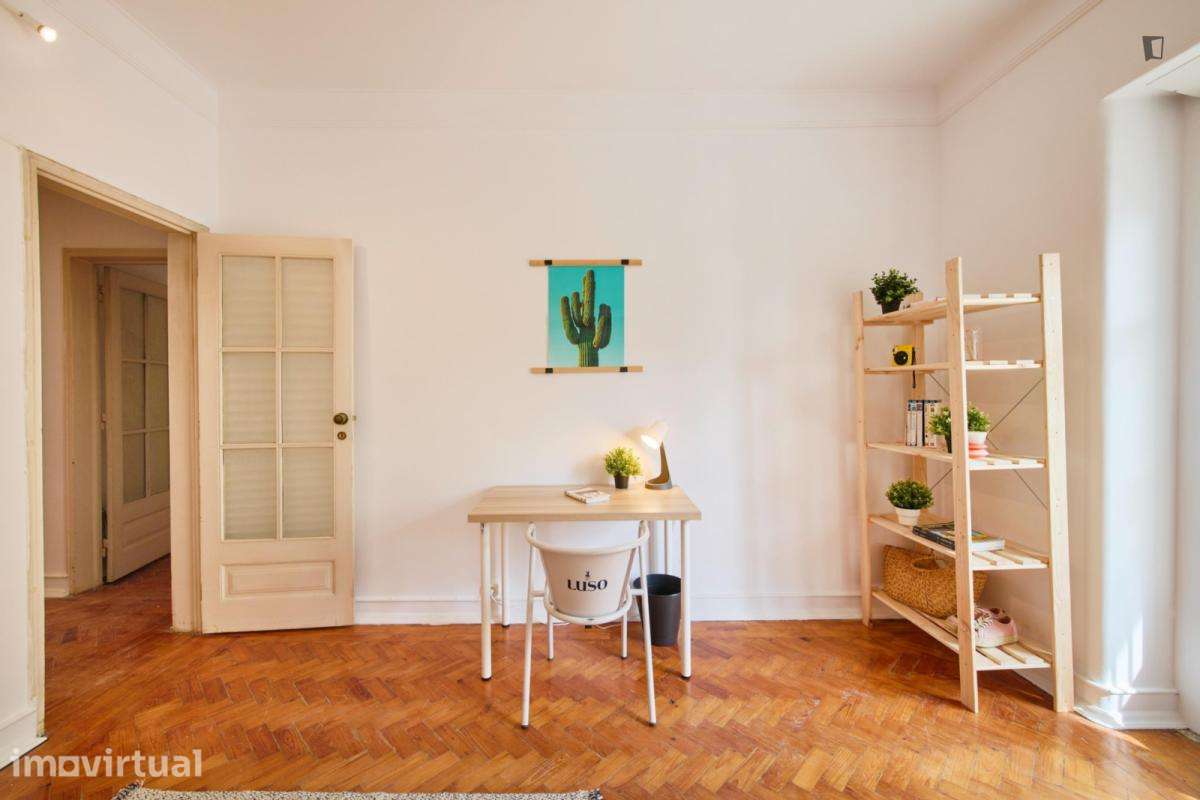 Quarto - localizado em Alvalade Lisbon - Grande imagem: 5/17