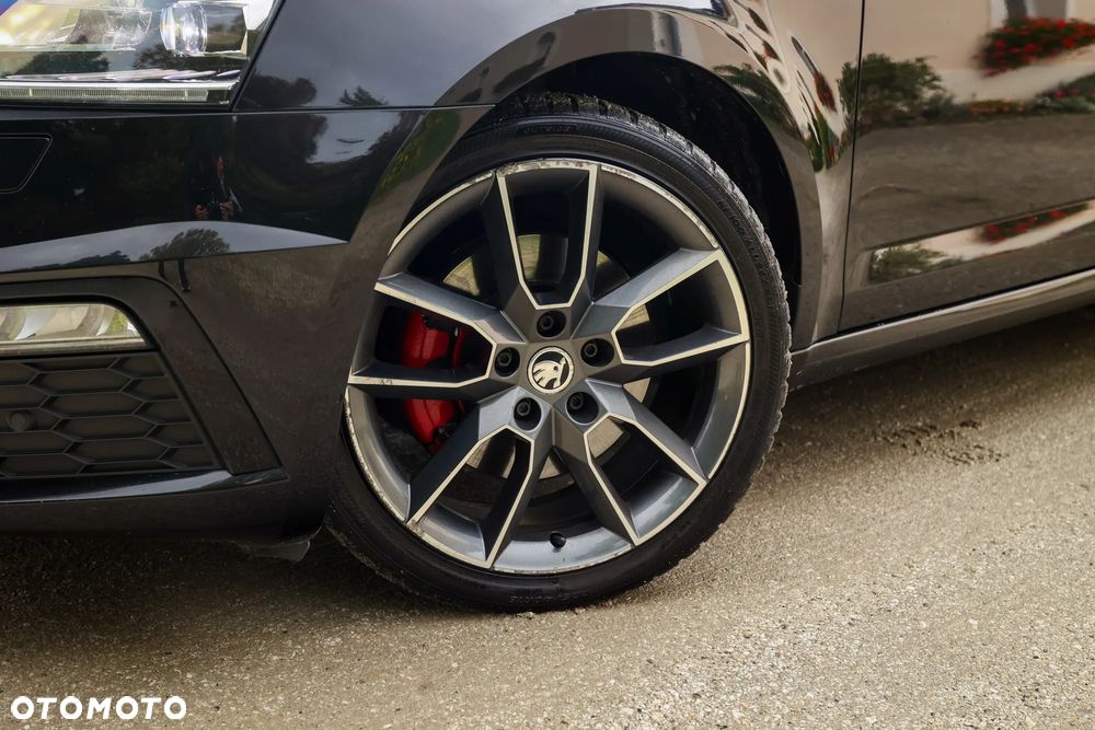 Skoda Octavia 2.0 TDI RS DSG - 3