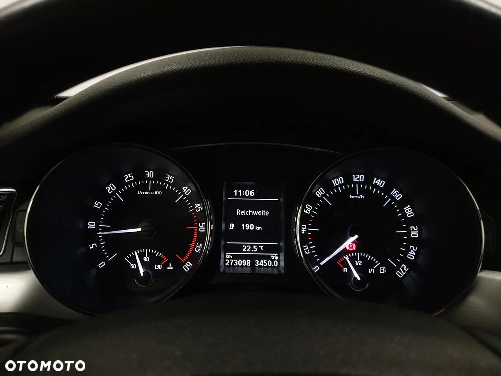 Skoda Superb 2.0 TDI Platinum - 8