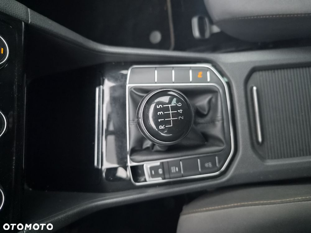 Volkswagen Golf Sportsvan 2.0 TDI BlueMotion Technology Allstar - 37