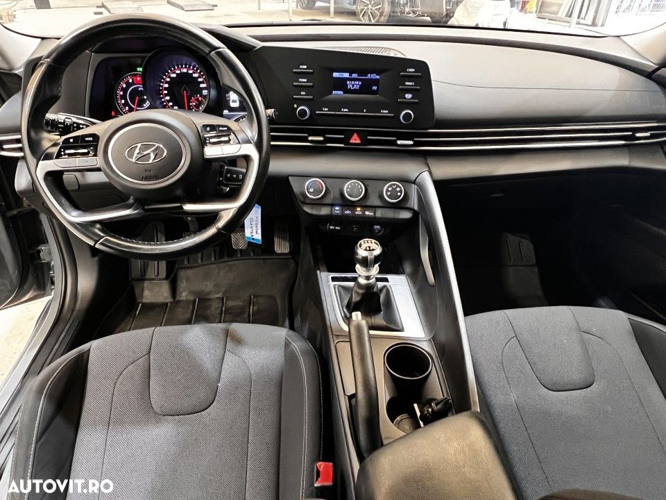 Hyundai Elantra 1.6 l 123 CP 6MT Classic - 5