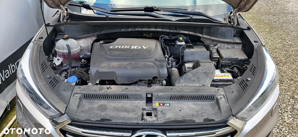 Hyundai Tucson 2.0 CRDI BlueDrive Style 2WD - 23