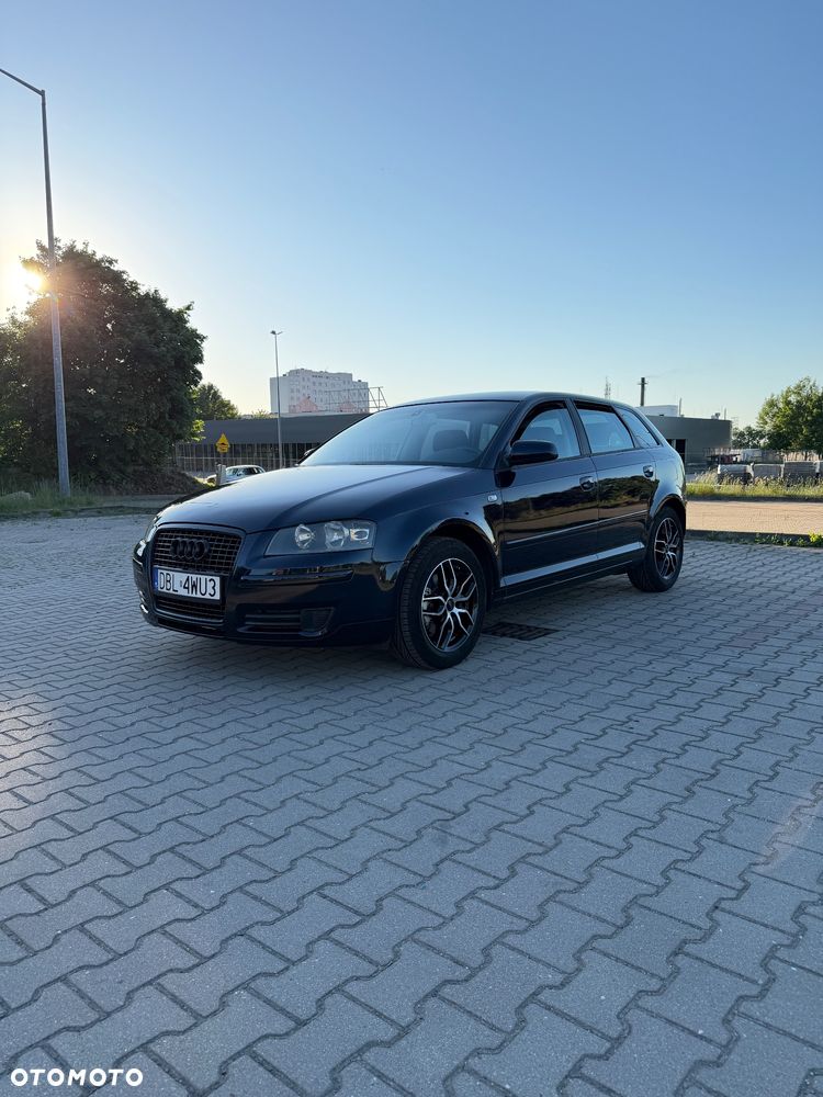 Audi A3 Sportback - 2