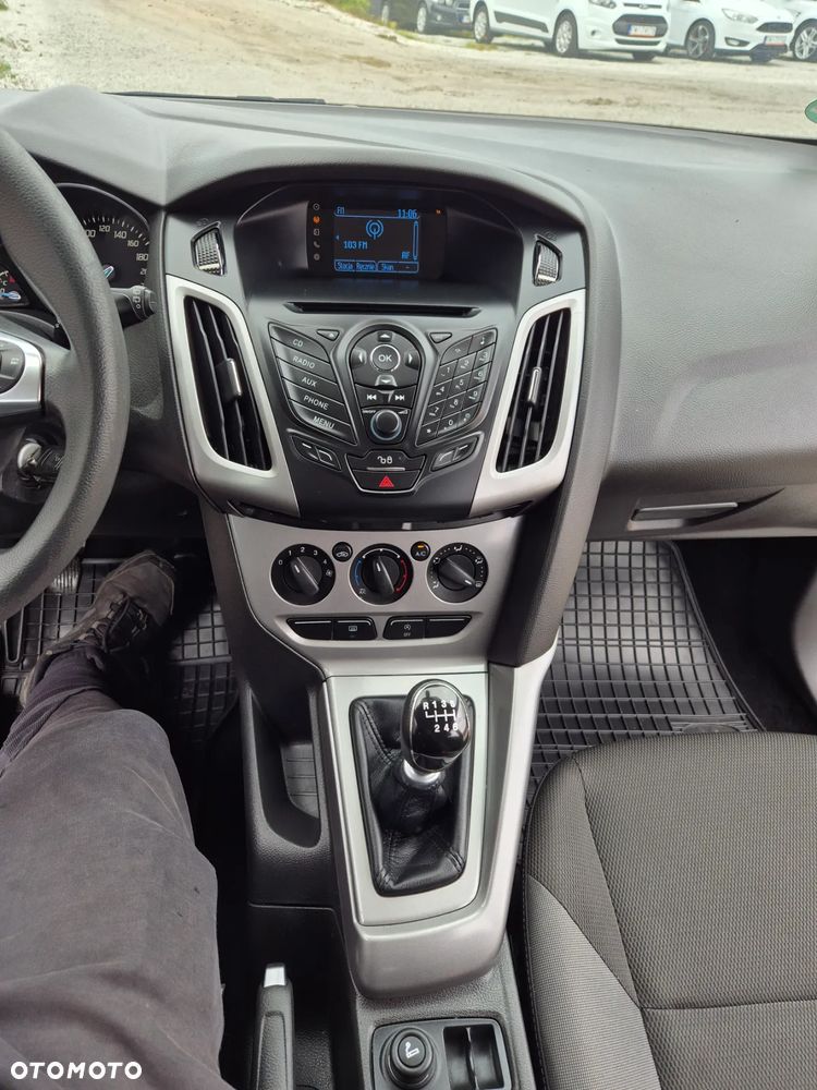 Ford Focus 1.6 TDCi DPF Champions Edition - 17