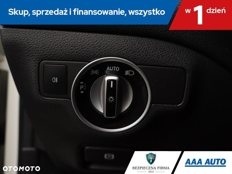 Mercedes-Benz GLA - 18