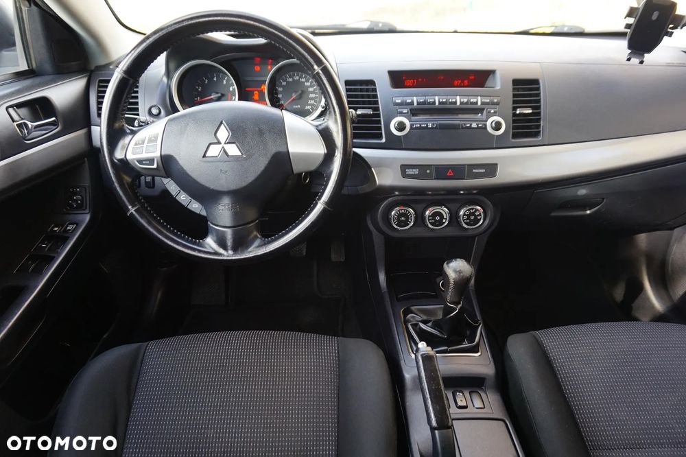 Mitsubishi Lancer - 5