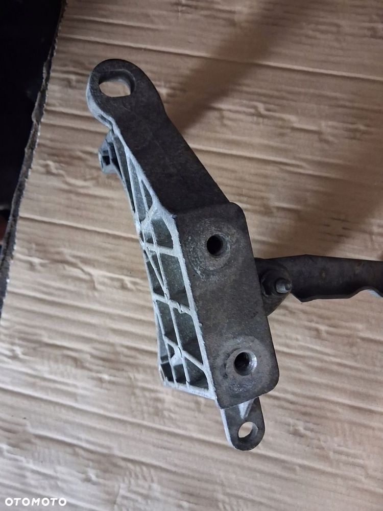 Łapa skrzyni biegów Fiat Grande Punto 500 Mito 1.3 multijet 55702834 - 2