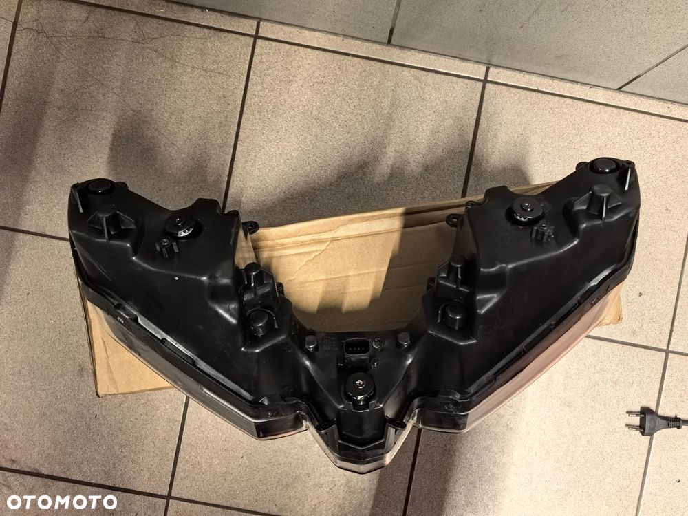 Reflektor lampa przód Aprilia RS 660 Aprilia Tuono 660 Aprilia RSV4 1100 - 8