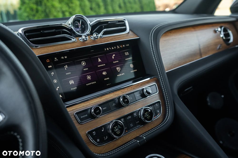 Bentley Bentayga - 22