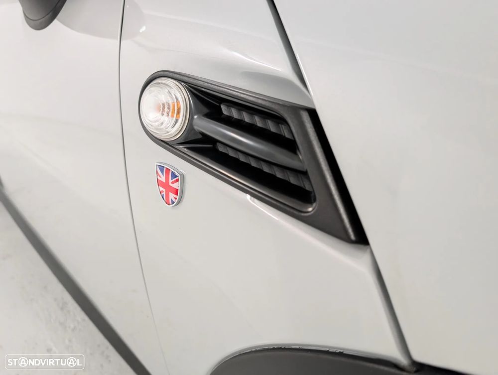 MINI Cabrio Cooper D - 16