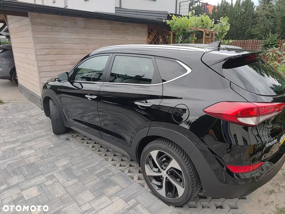 Hyundai Tucson 1.7 CRDI BlueDrive Comfort 2WD - 10