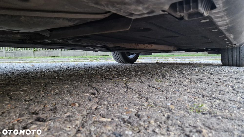 BMW X1 xDrive20d - 9