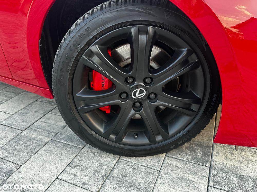 Lexus IS - 28