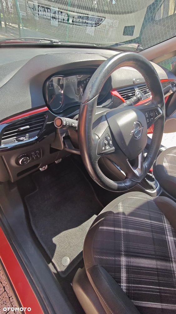Opel Corsa 1.4 T Cosmo S&S - 22