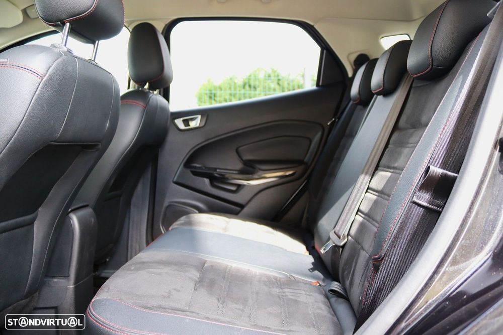 Ford EcoSport 1.0 EcoBoost ST-Line Black Edition - 33