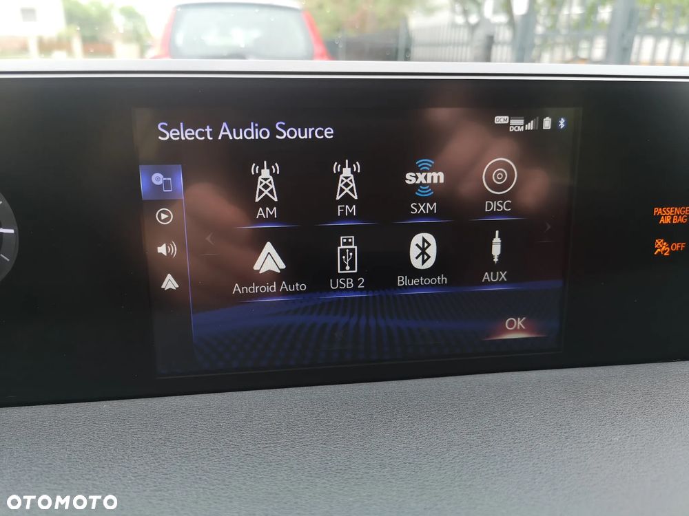 Lexus UX - 37